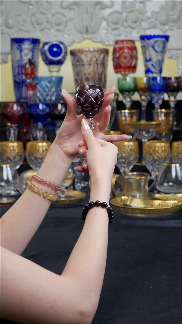 骨瓷婷婷中古器物如图所示46