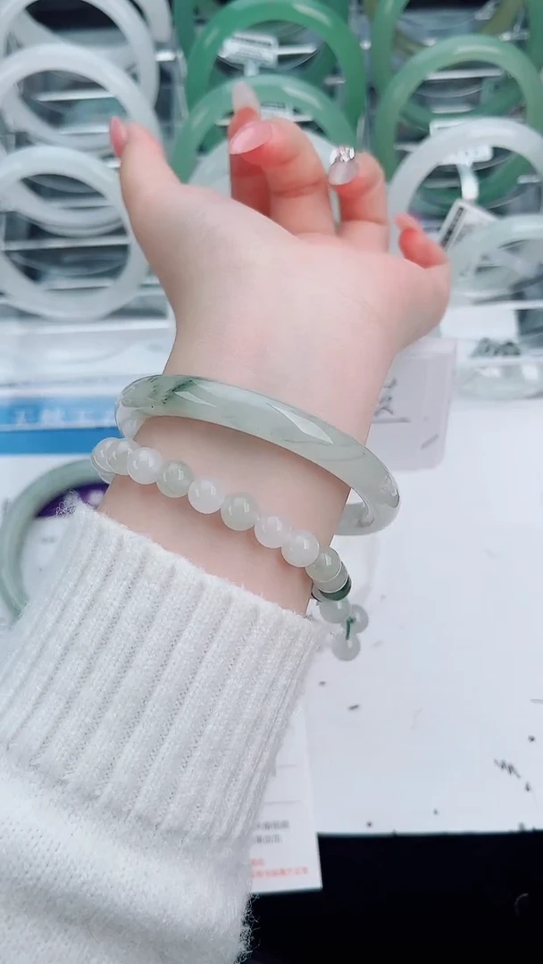 未镶嵌手镯石英质玉147-59/60