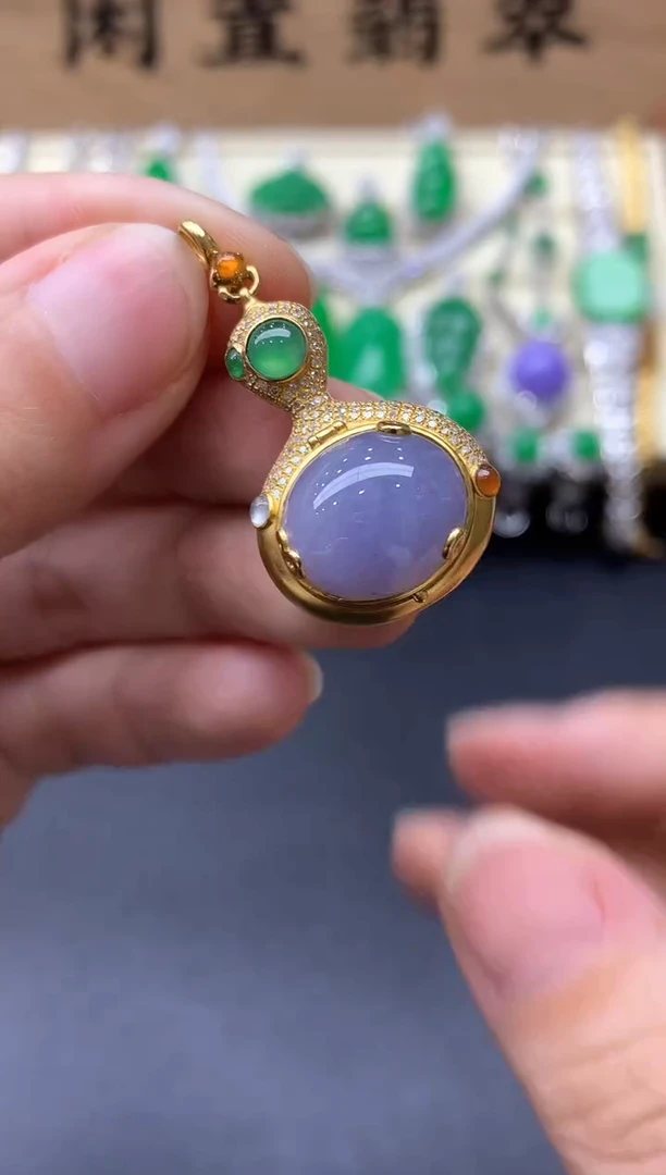 颈饰18K金镶嵌翡翠540-中国好珍宝