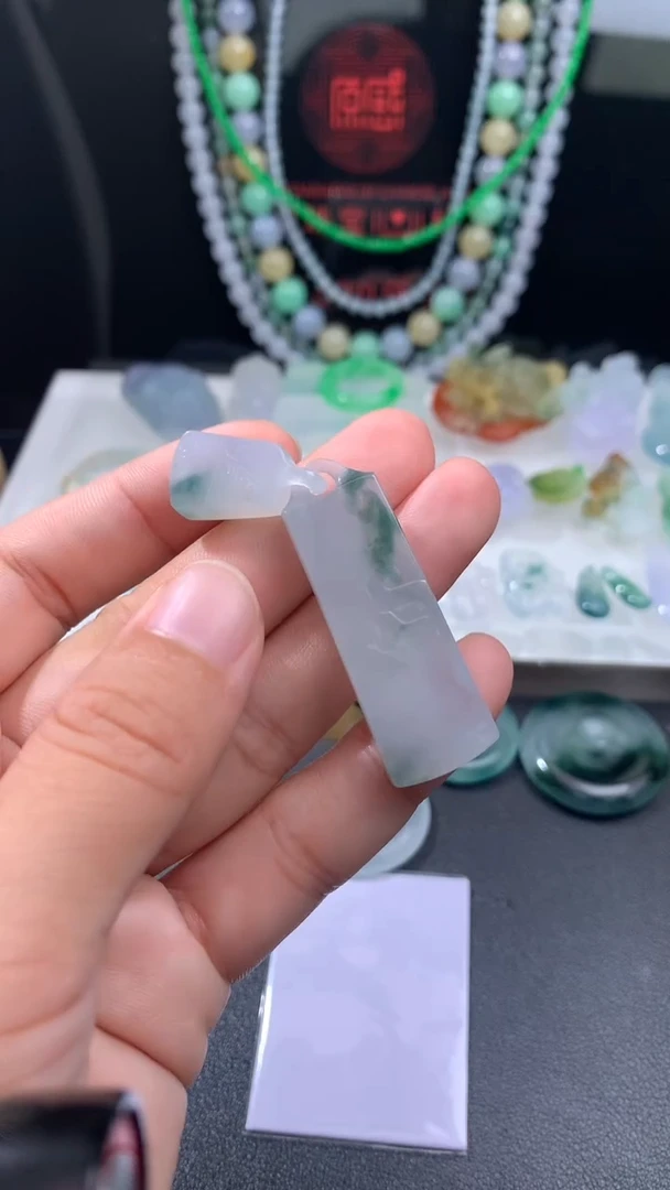 未镶嵌定制翡翠