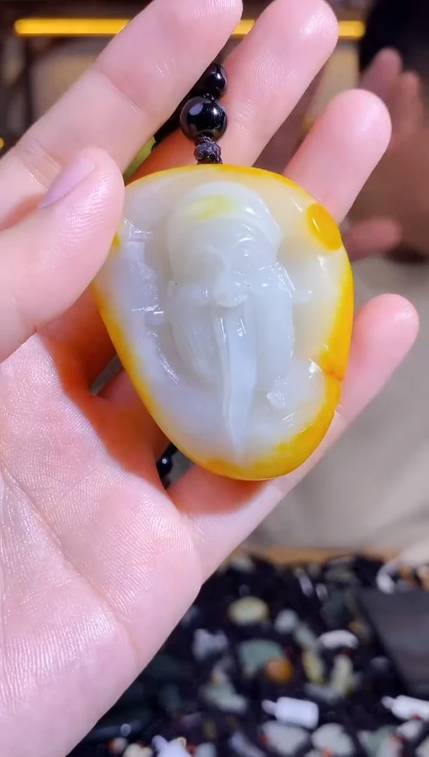 颈饰未镶嵌和田玉1