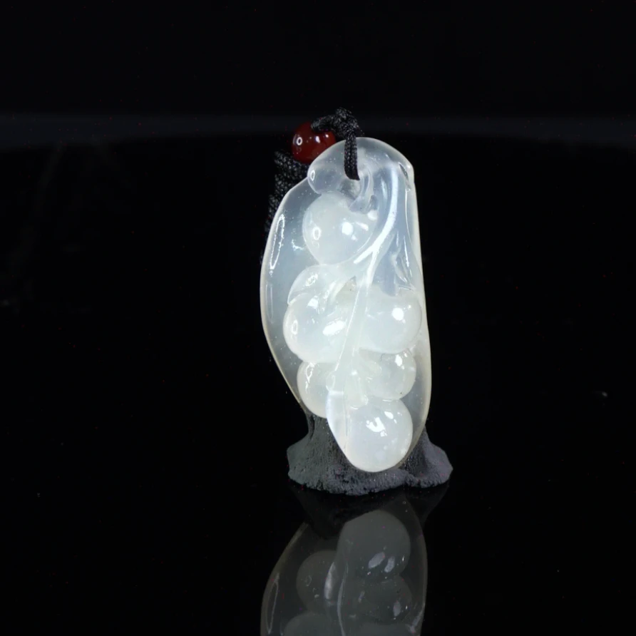 Lot.16.寿山石高山晶多子多福挂件18.8克4.8x2.3x1.5cm