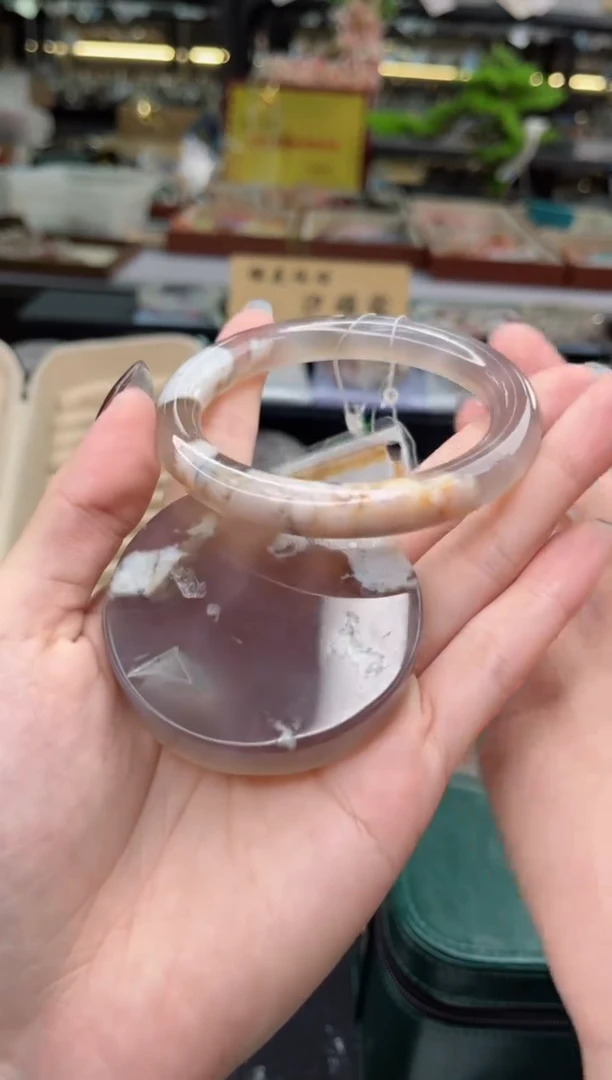 石英质玉手镯未镶嵌59圈口（赠品镯心）6421494