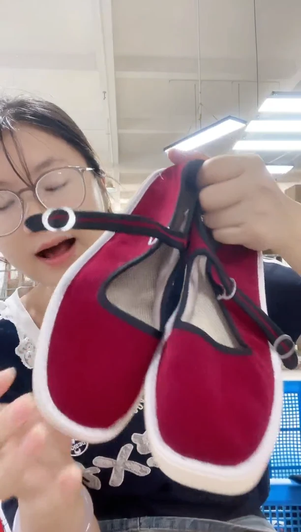 何航清仓款40码酒红方口8#