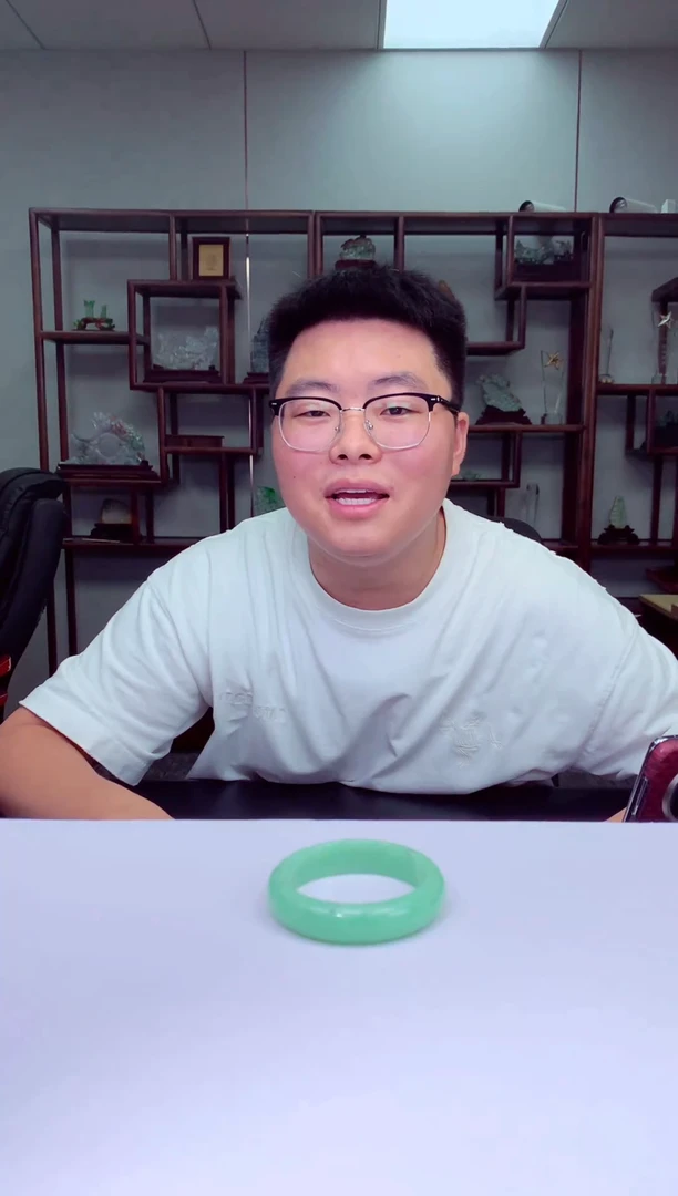 颈饰未镶嵌翡翠天然翡翠（拍一发一）