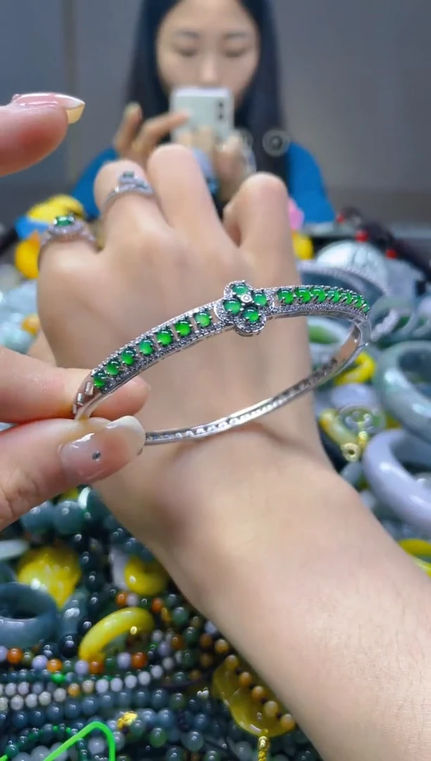 翡翠未镶嵌颈饰/G/翡翠A货一图一物