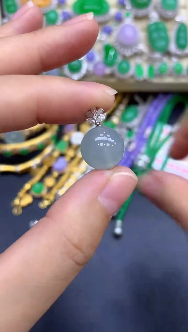 颈饰18K金镶嵌翡翠246-中国好珍宝