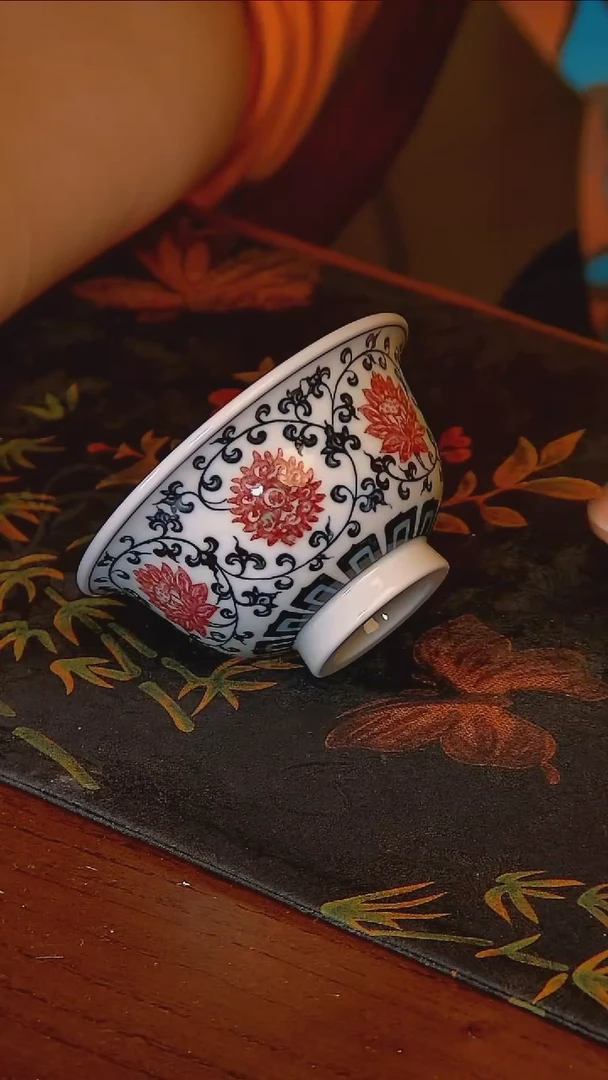 杯手工手绘杯杯很美丽