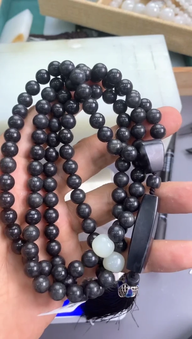 和田玉未镶嵌颈饰链子