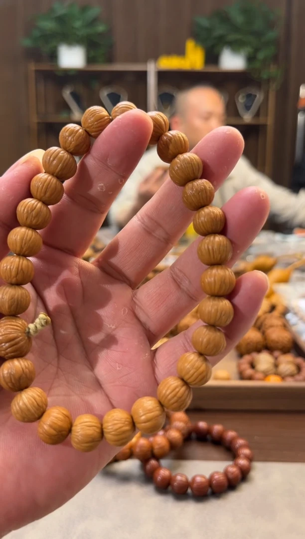 手串猴头核桃11+土豪单圈