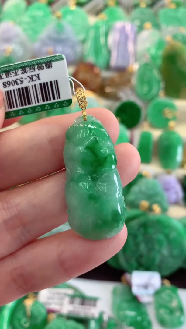 【闪购商品】翡翠吊坠(不含链)18K金镶嵌挂件