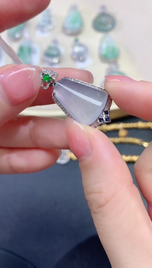 吊坠(不含链)18K金镶嵌翡翠吊坠A234|5200