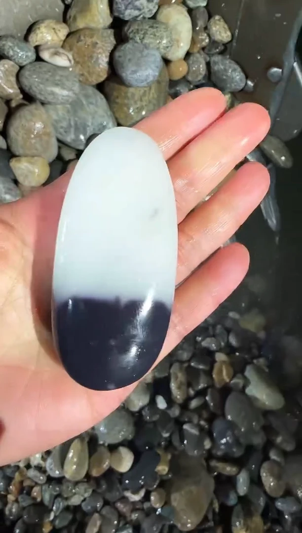 未镶嵌软玉把件99
