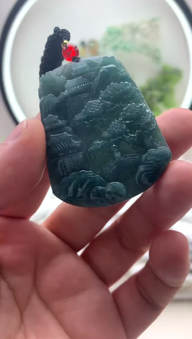 颈饰未镶嵌翡翠山水牌