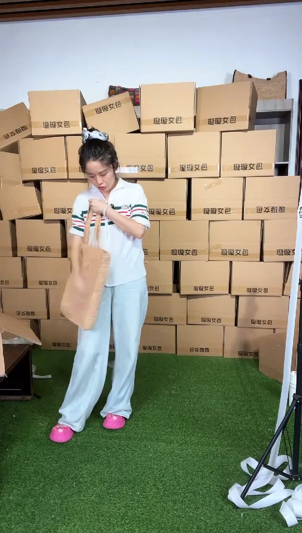 拉菲草手工编织包包074