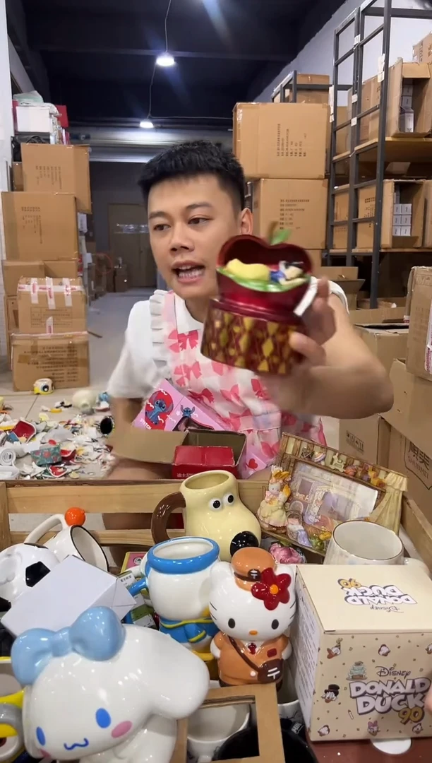 瓷片原盒白雪公主首饰盒