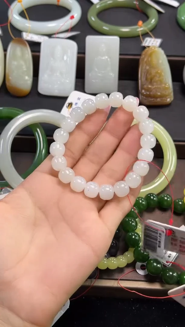 未镶嵌手串和田玉卡10新疆黑山 老型9015512