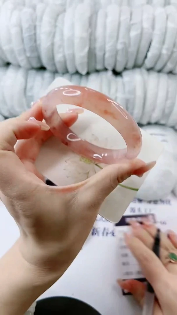 【闪购商品】石英质玉手镯未镶嵌0263278390-多样性发货