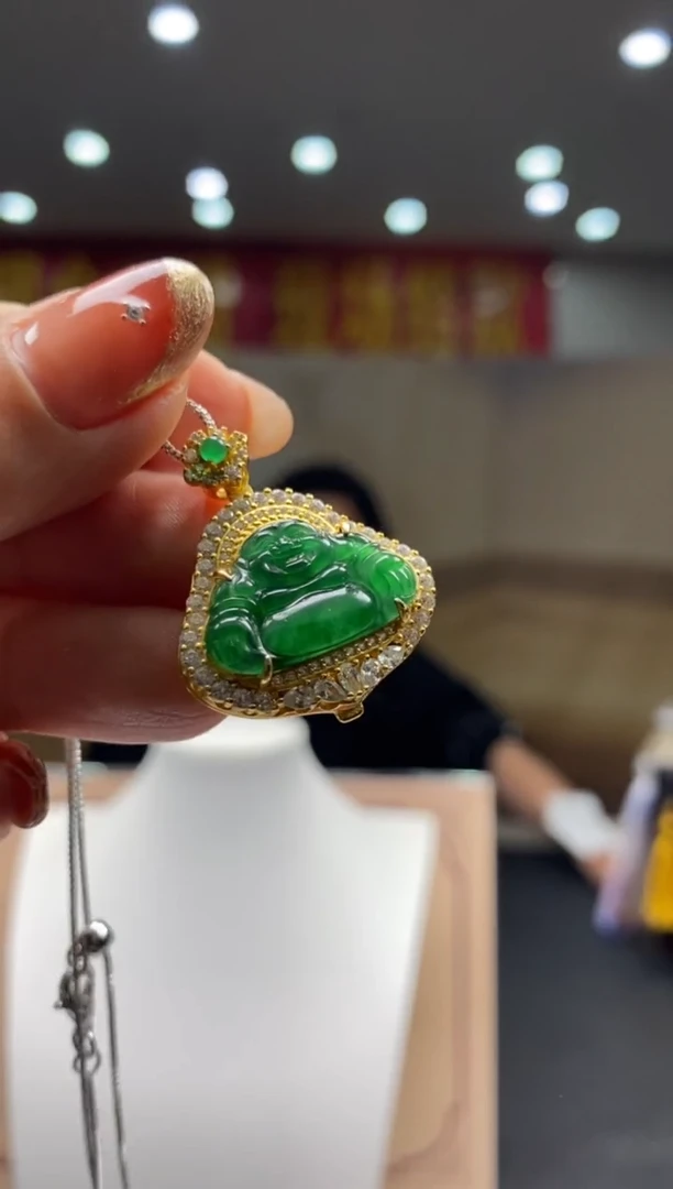 【闪购商品】翡翠颈饰未镶嵌********65