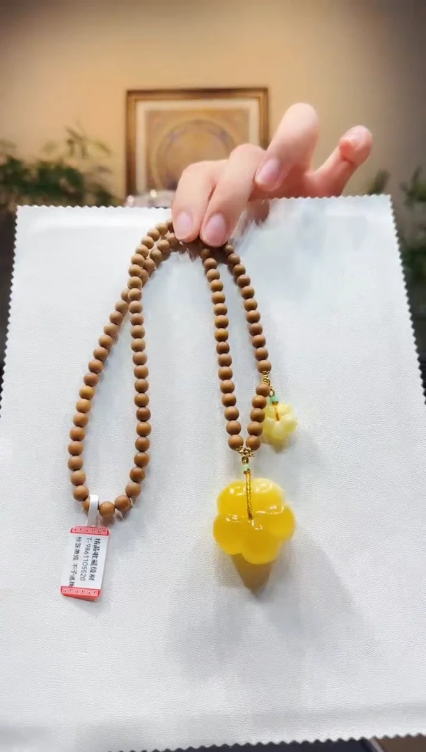 琥珀颈饰未镶嵌项链