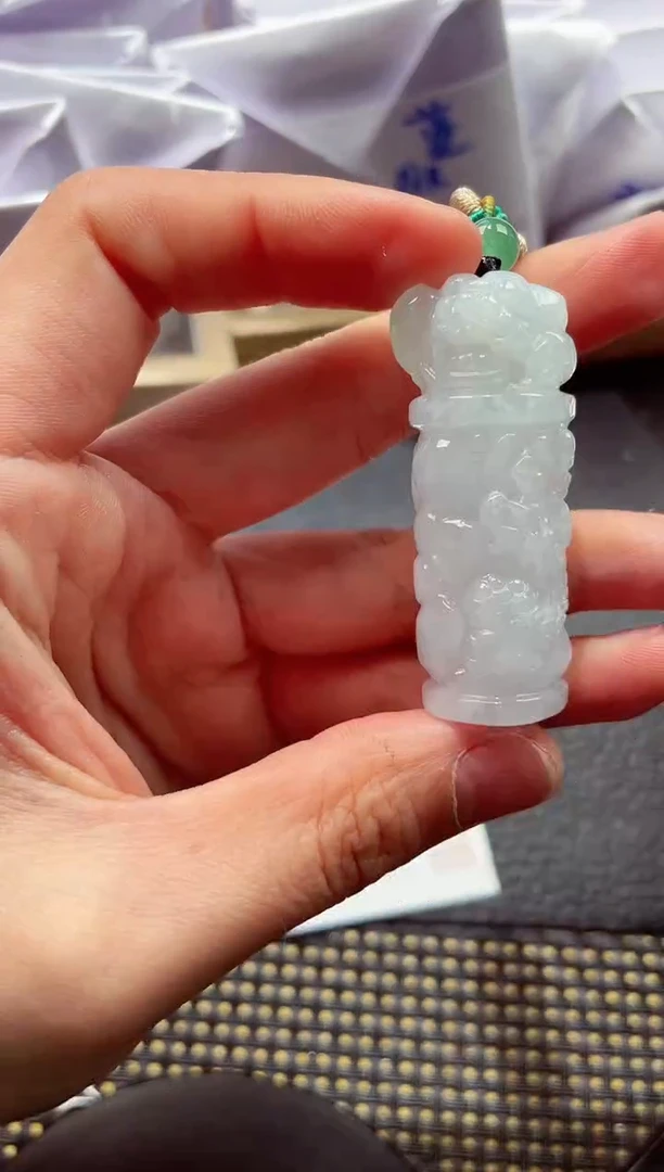 颈饰未镶嵌翡翠000111