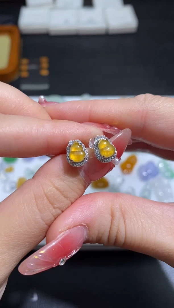 未镶嵌定制翡翠翡翠毛货~