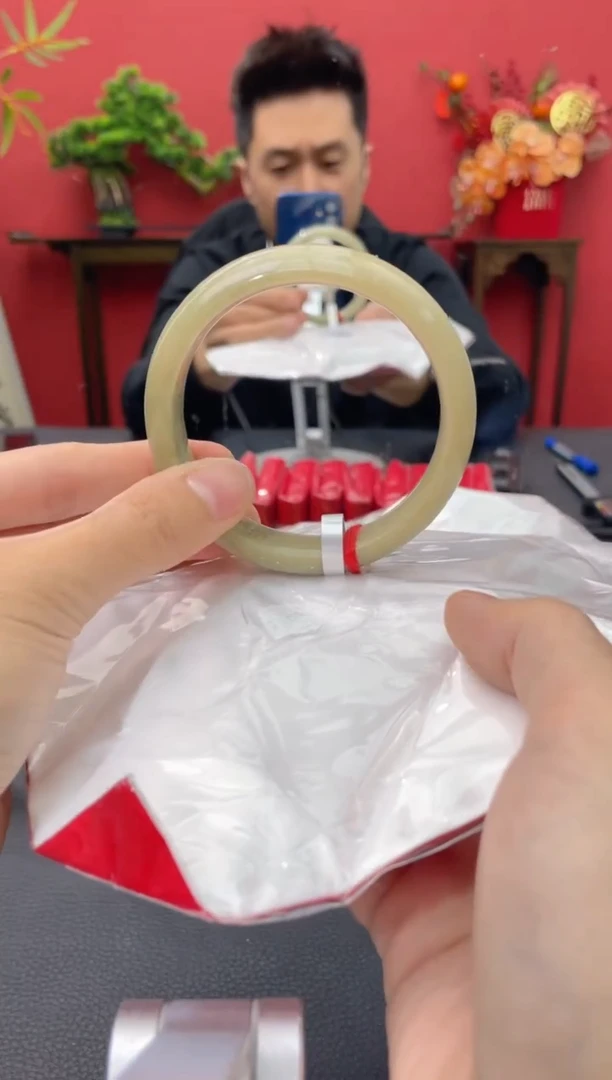 未镶嵌手镯翡翠2