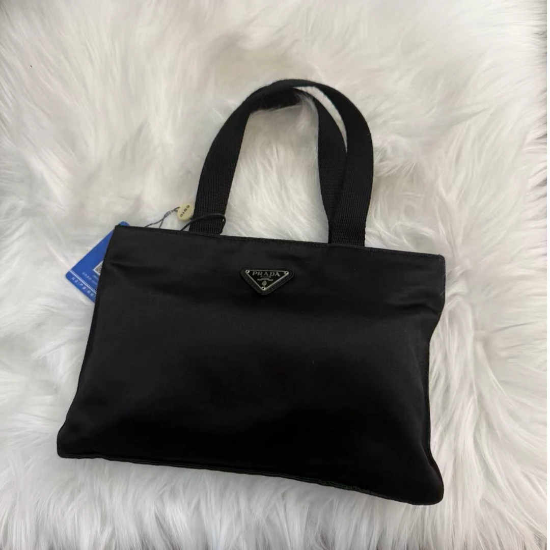 95新 Prada/普拉达 【白菜1】 普拉达 黑色 缎面 手提包/BG23003469