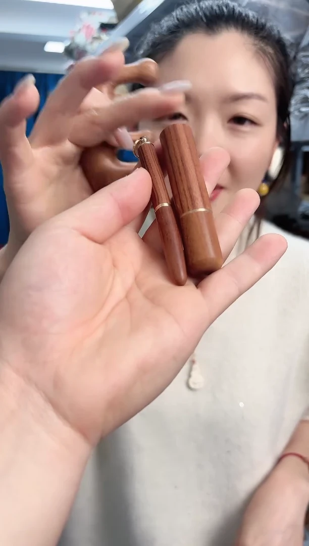 【闪购商品】花梨木类掏耳勺+牙签筒