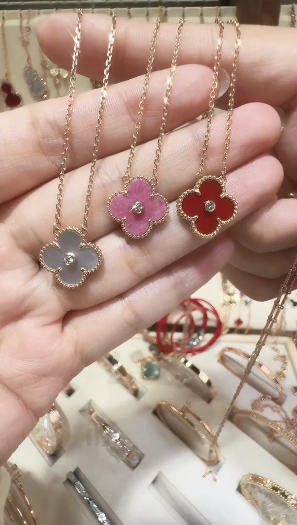 套链18K金镶嵌钻石套链多样性发其一