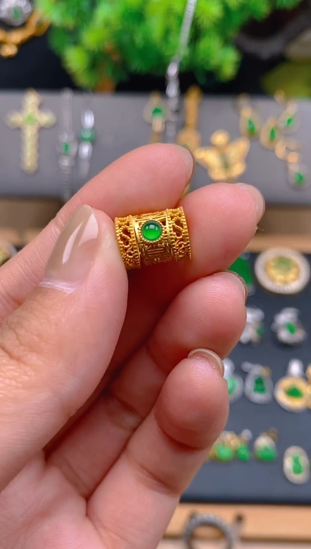 吊坠(不含链)未镶嵌翡翠六字