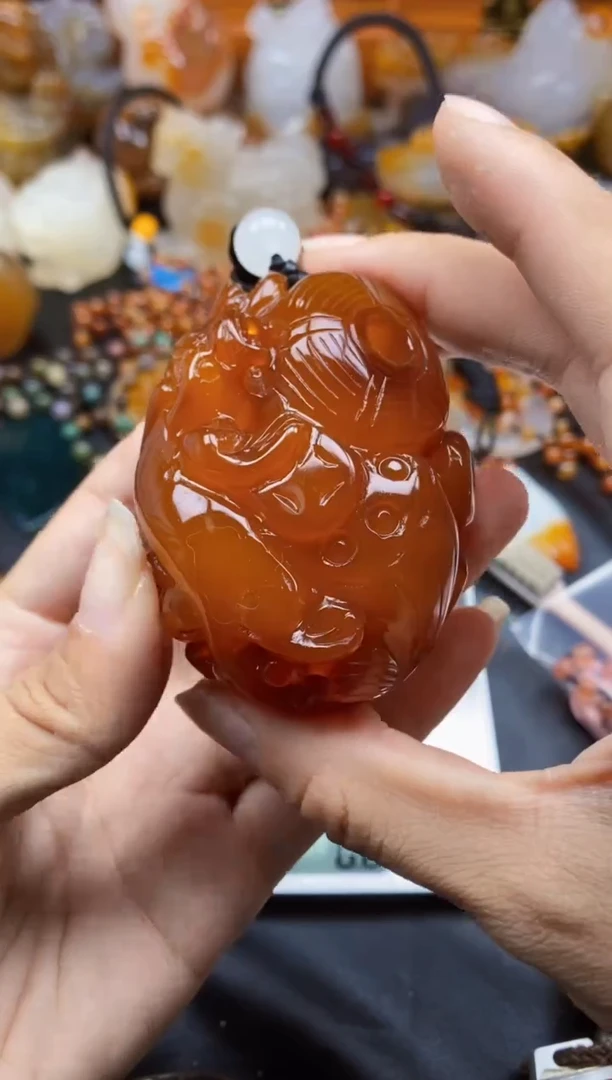 未镶嵌1玛瑙/玉髓和**祥ll