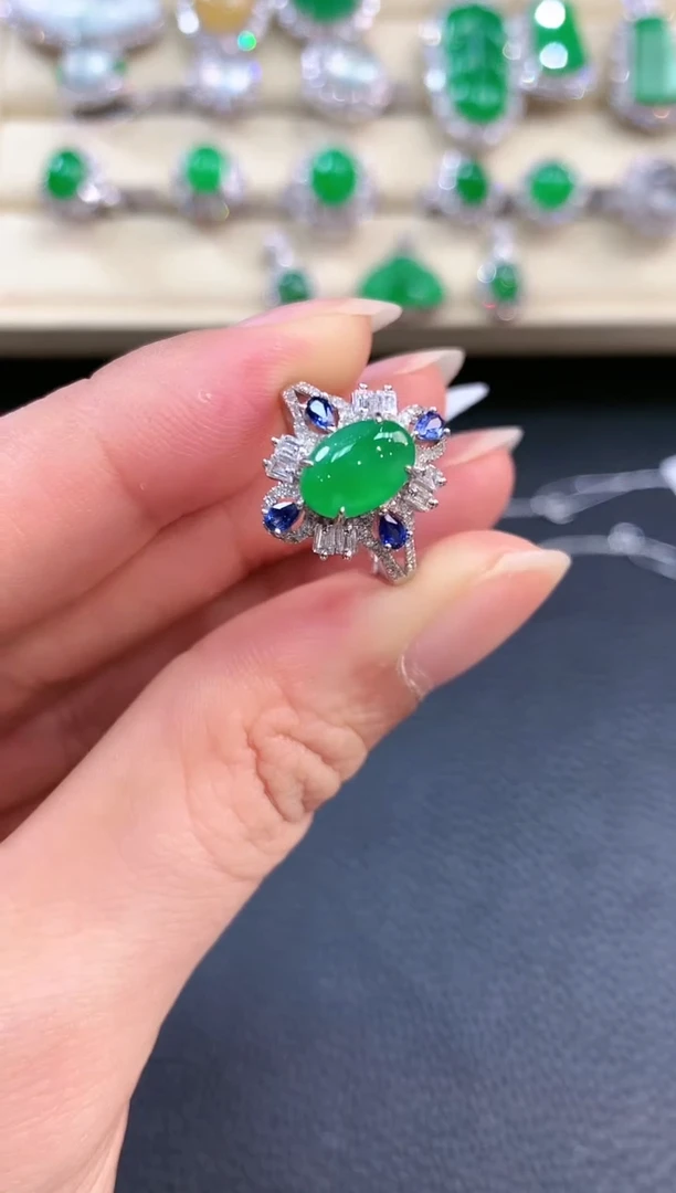 【闪购商品】翡翠戒指18K金镶嵌b60