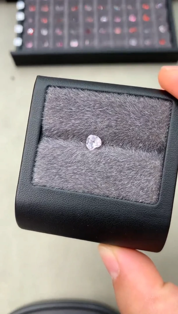 【闪购商品】定制尖晶石裸石未镶嵌0.72ct 爱心型 粉色调