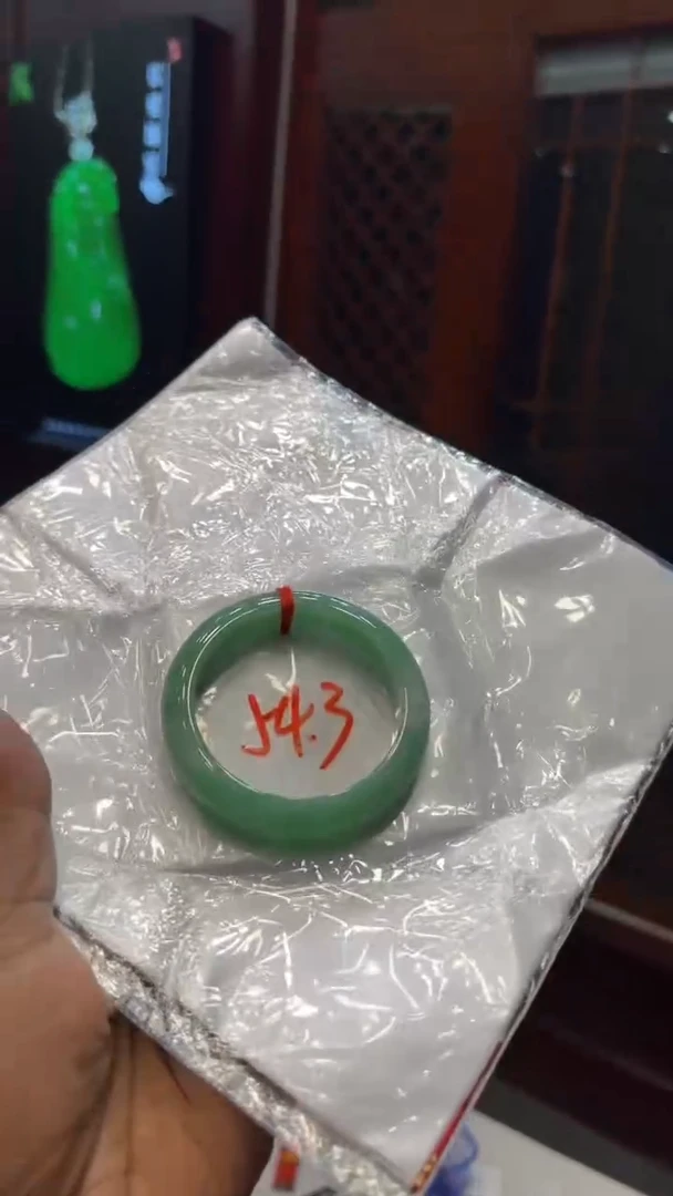 未镶嵌手镯翡翠手镯