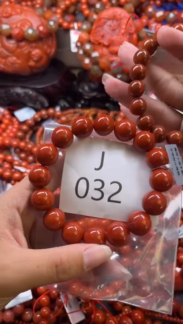 未镶嵌南红玛瑙珠宝奇石J032-13