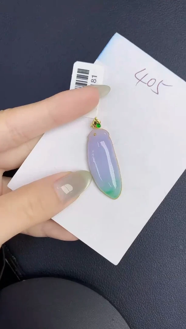 翡翠18K金镶嵌颈饰缅甸天然翡翠A货