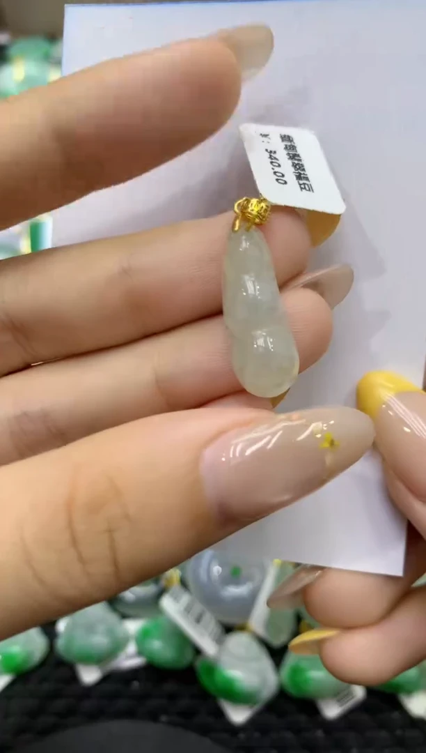 颈饰未镶嵌翡翠天然缅甸翡翠A货