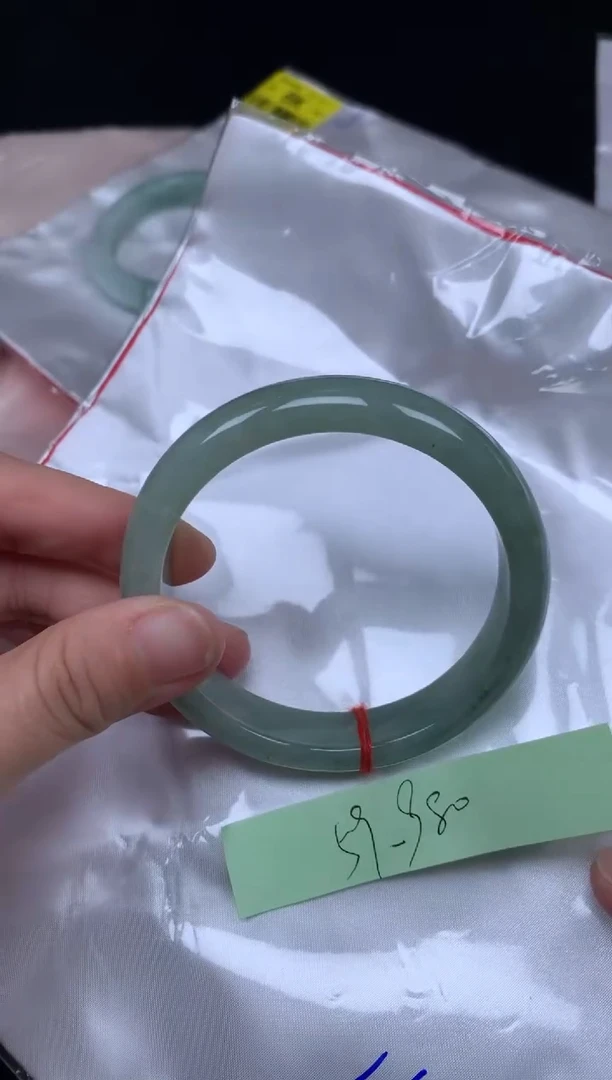 未镶嵌手镯翡翠888