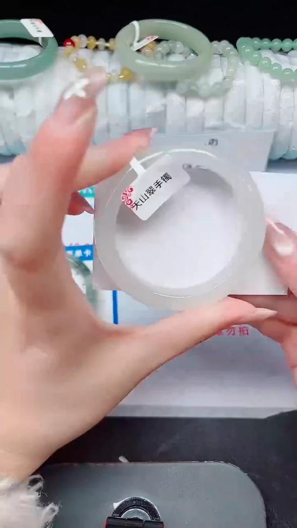 未镶嵌手镯石英质玉74-52/53