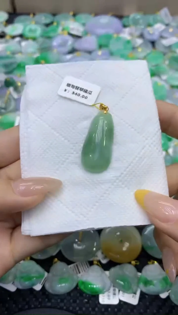 颈饰未镶嵌翡翠天然缅甸翡翠A货