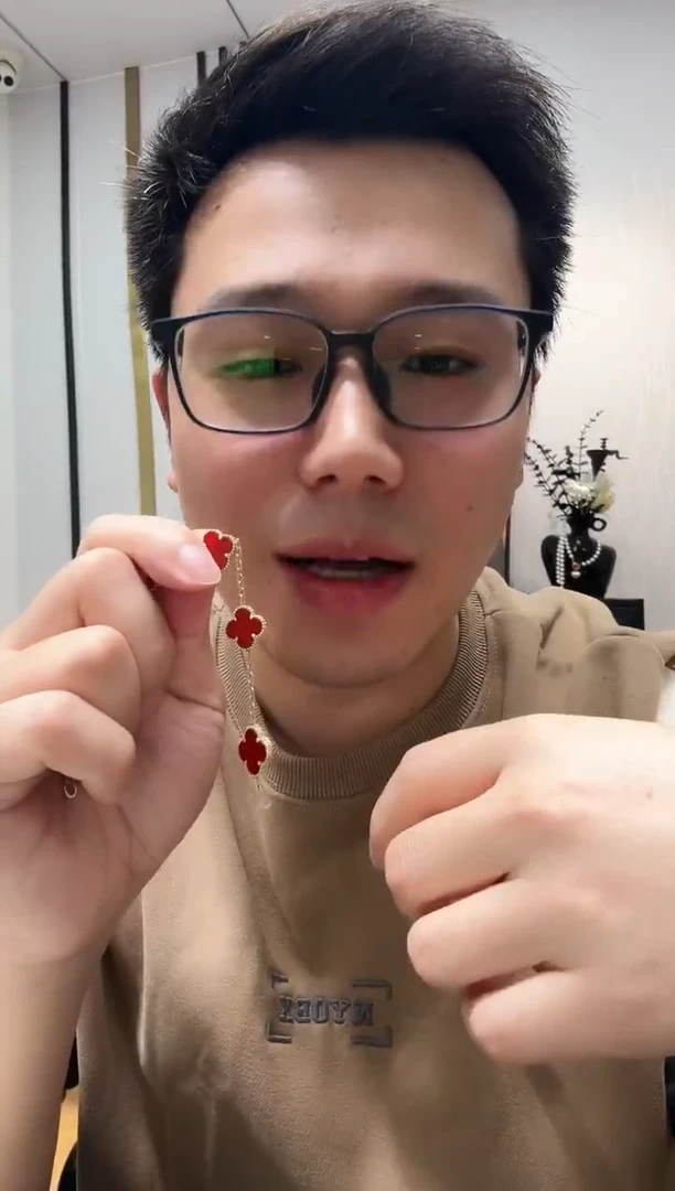 18K金镶嵌手链玛瑙/玉髓超**!红色k黄，五花手链