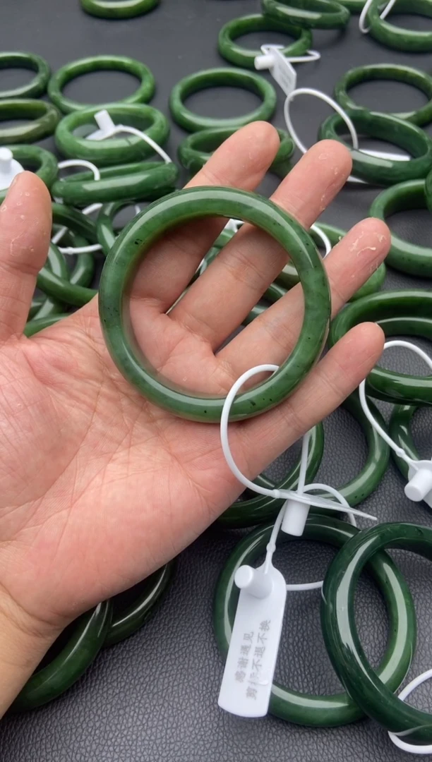 未镶嵌手镯和田玉（碧玉）72-59.5