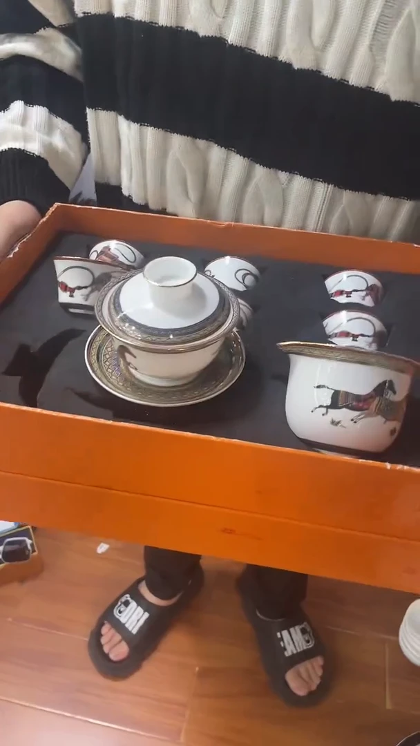 杯鸿辉家品牌瓷器，京东包邮！