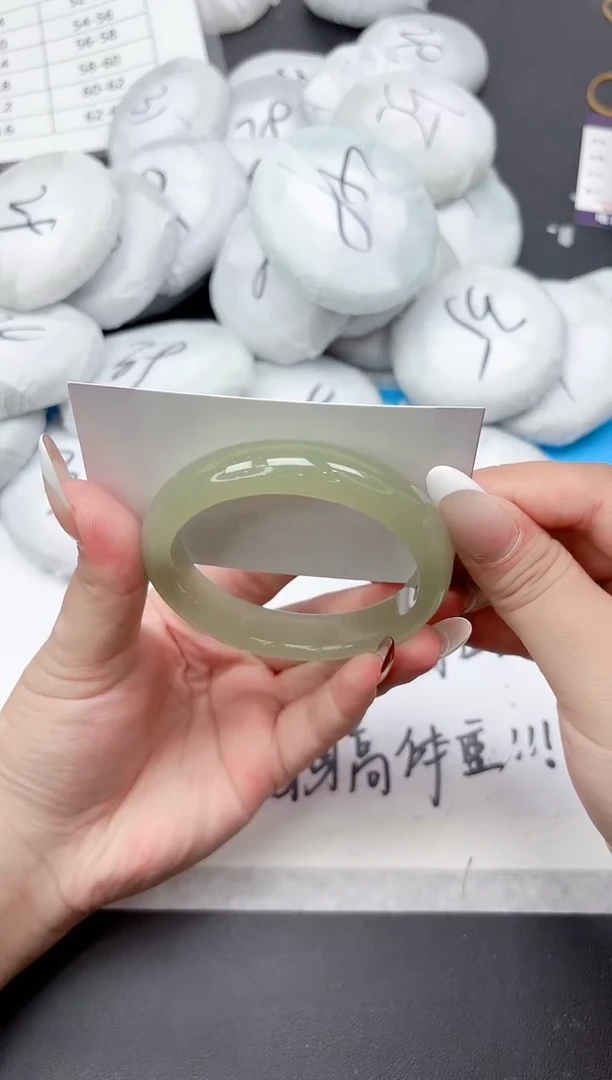 未镶嵌手镯石英质玉A147-57.6