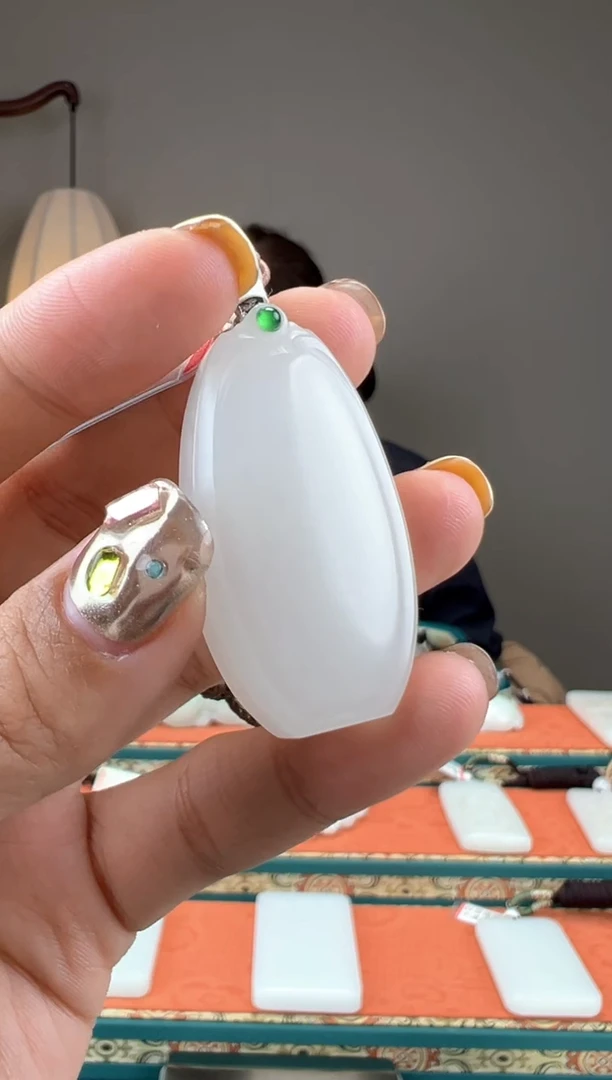 【闪购商品】和田玉颈饰未镶嵌1