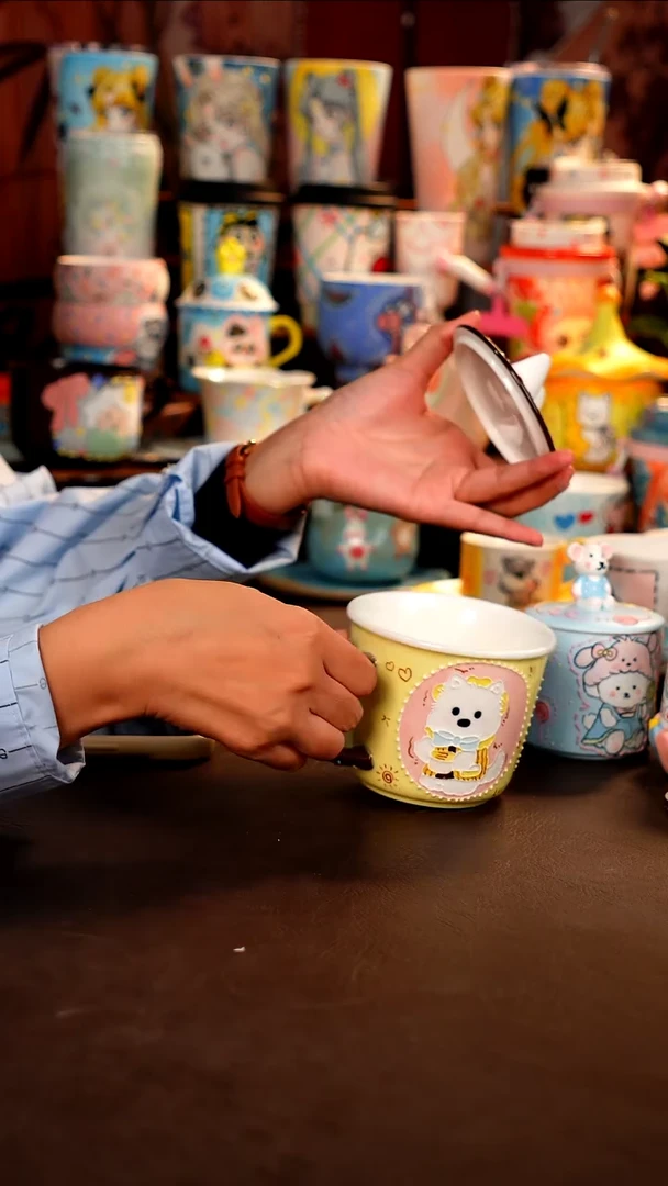 景德镇全手工手绘杯杯