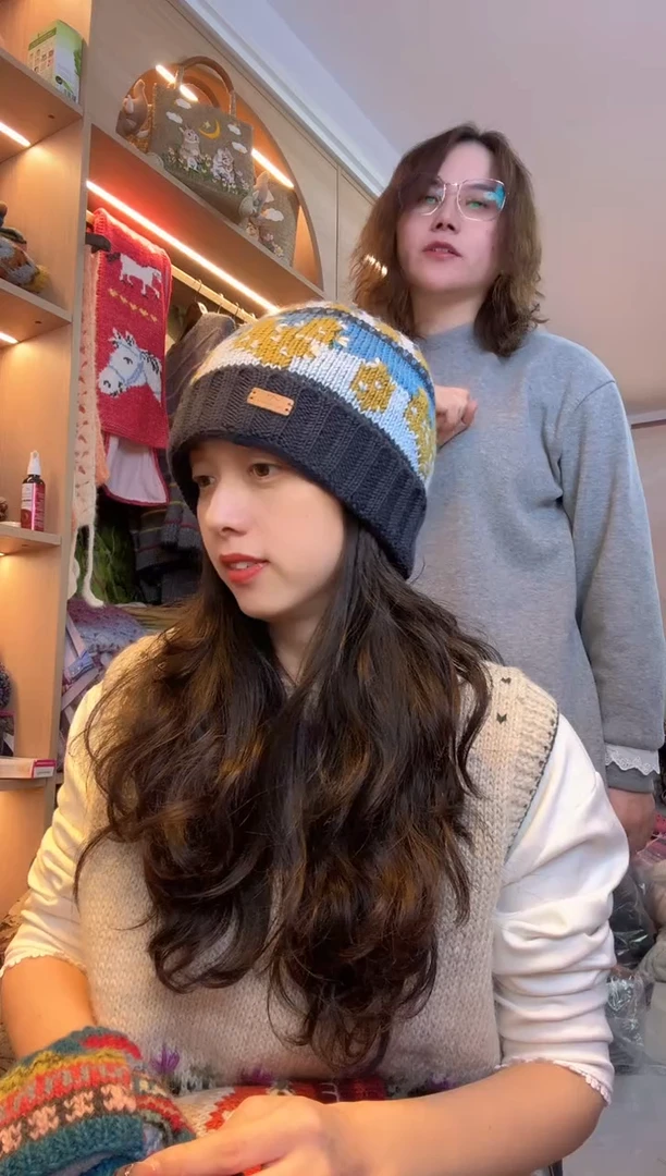 羊毛美利奴蓝色仙人掌帽