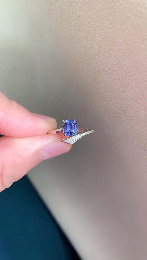 戒指蓝宝石银S925镶嵌戒指