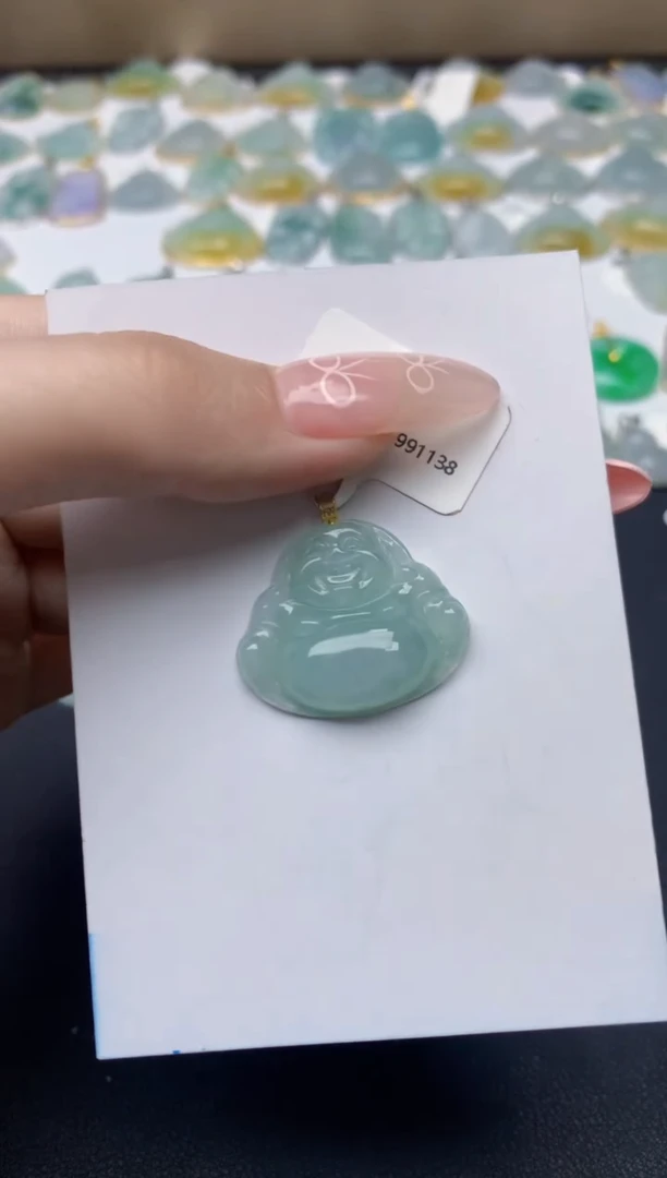 翡翠18K金镶嵌颈饰天然翡翠A货